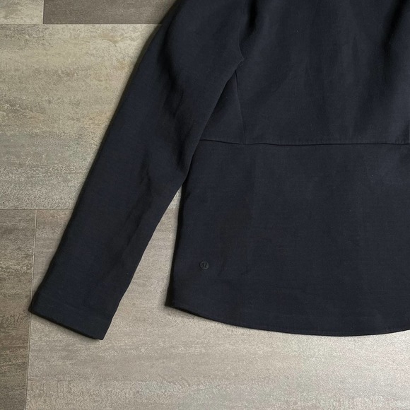 SOLD  Lululemon Going Places Jacket 6 - Picture 5 of 5